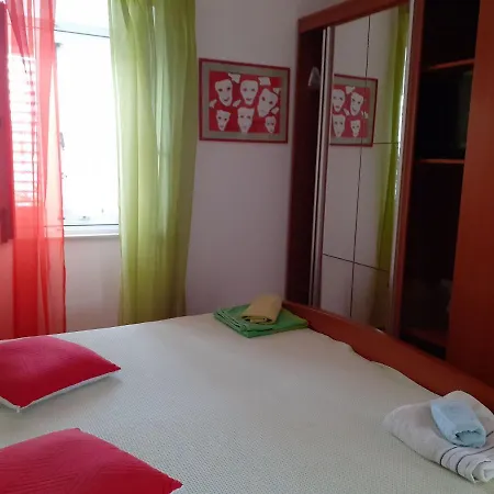 And Silvana Lejlighed *